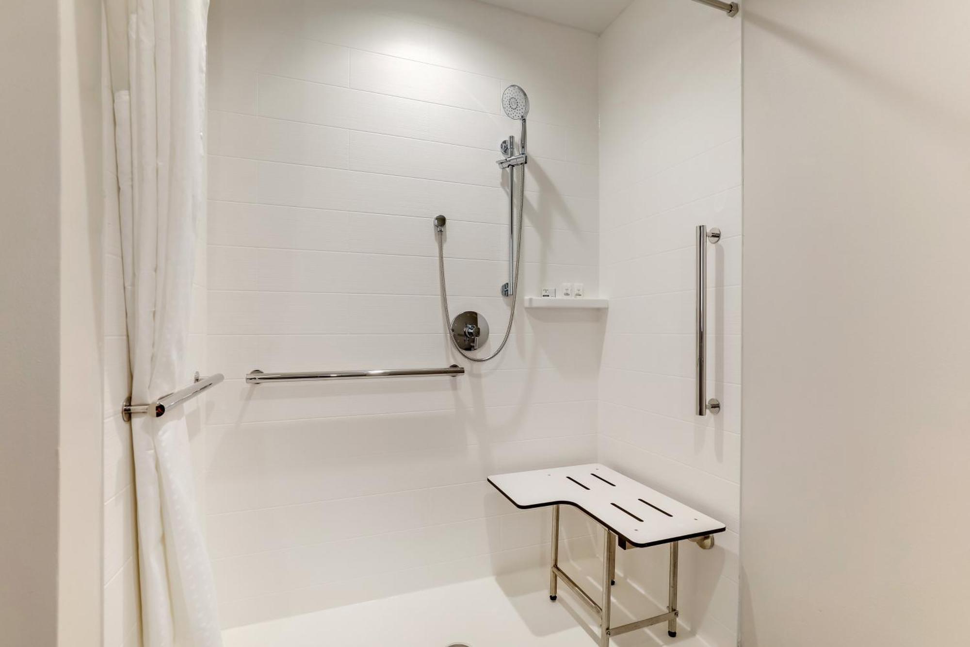 Holiday Inn Express Holly Springs - Raleigh Area By Ihg Bagian luar foto