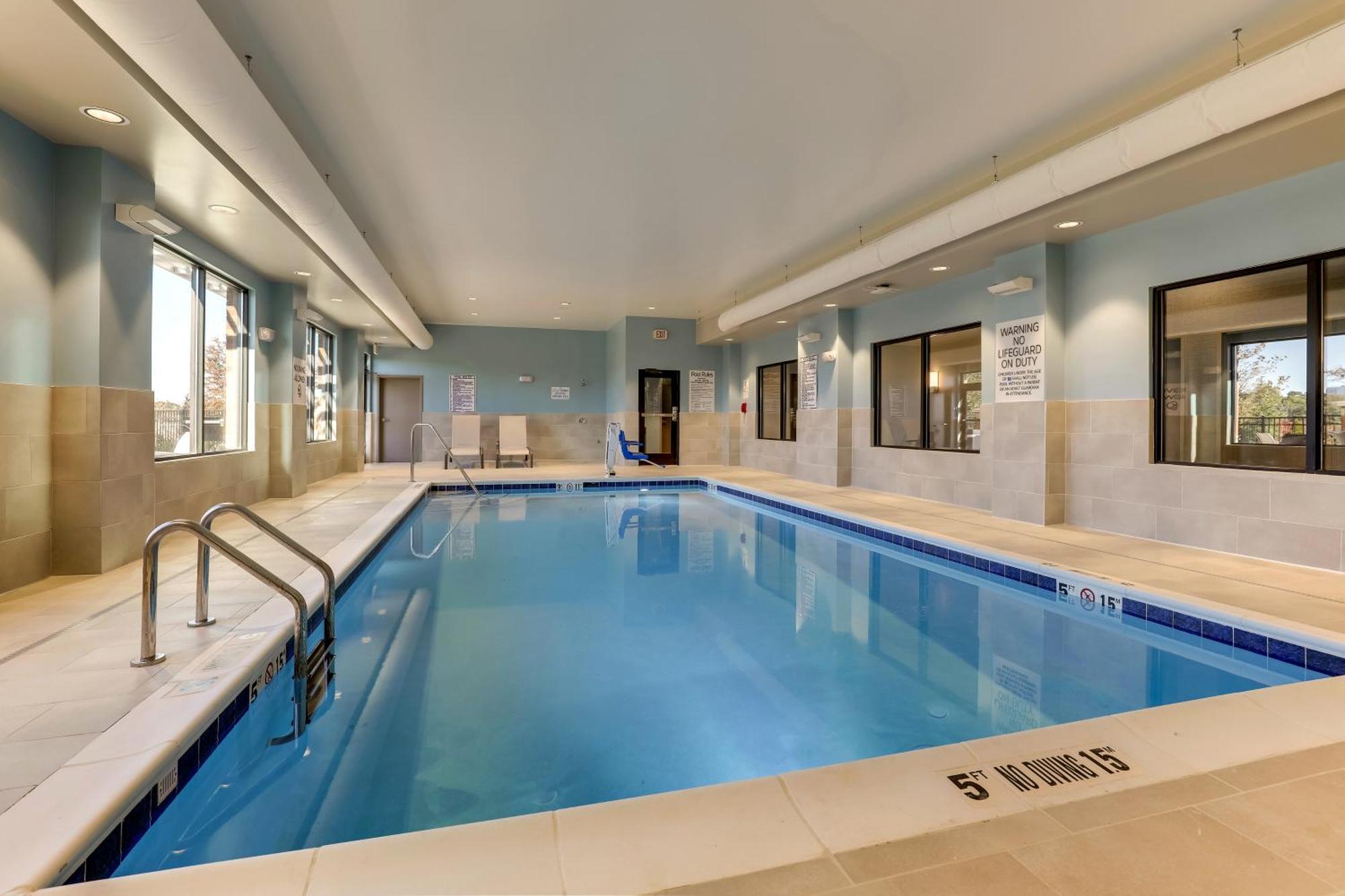 Holiday Inn Express Holly Springs - Raleigh Area By Ihg Bagian luar foto