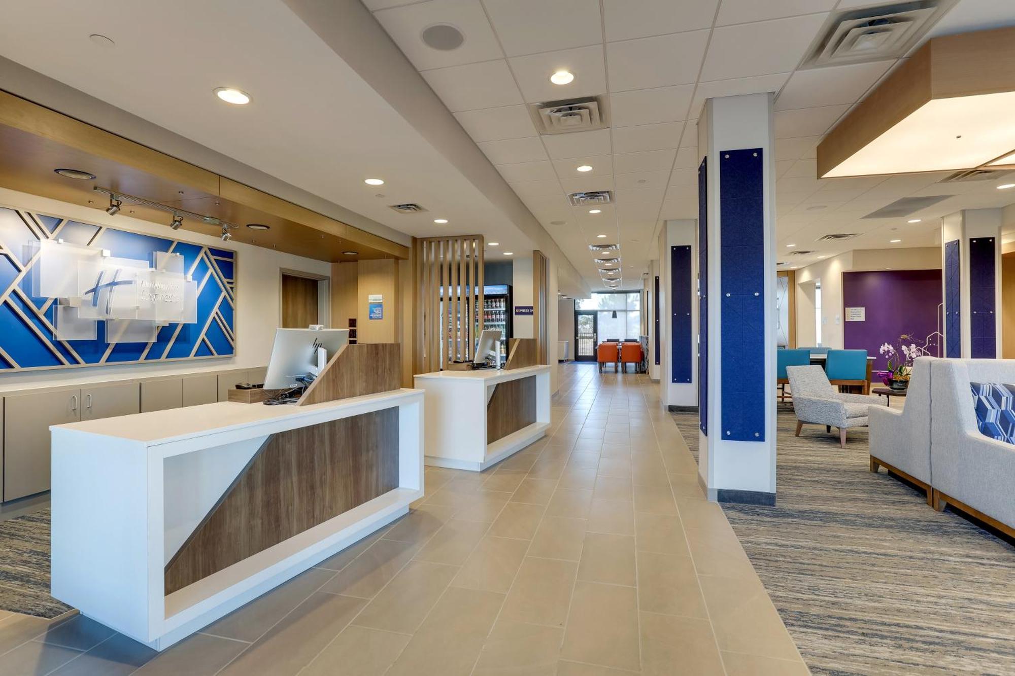 Holiday Inn Express Holly Springs - Raleigh Area By Ihg Bagian luar foto