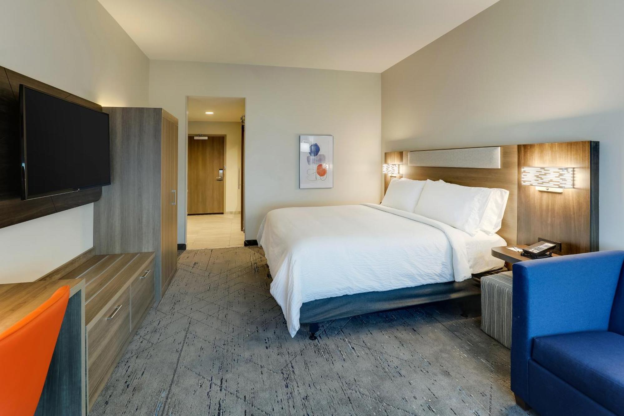 Holiday Inn Express Holly Springs - Raleigh Area By Ihg Bagian luar foto