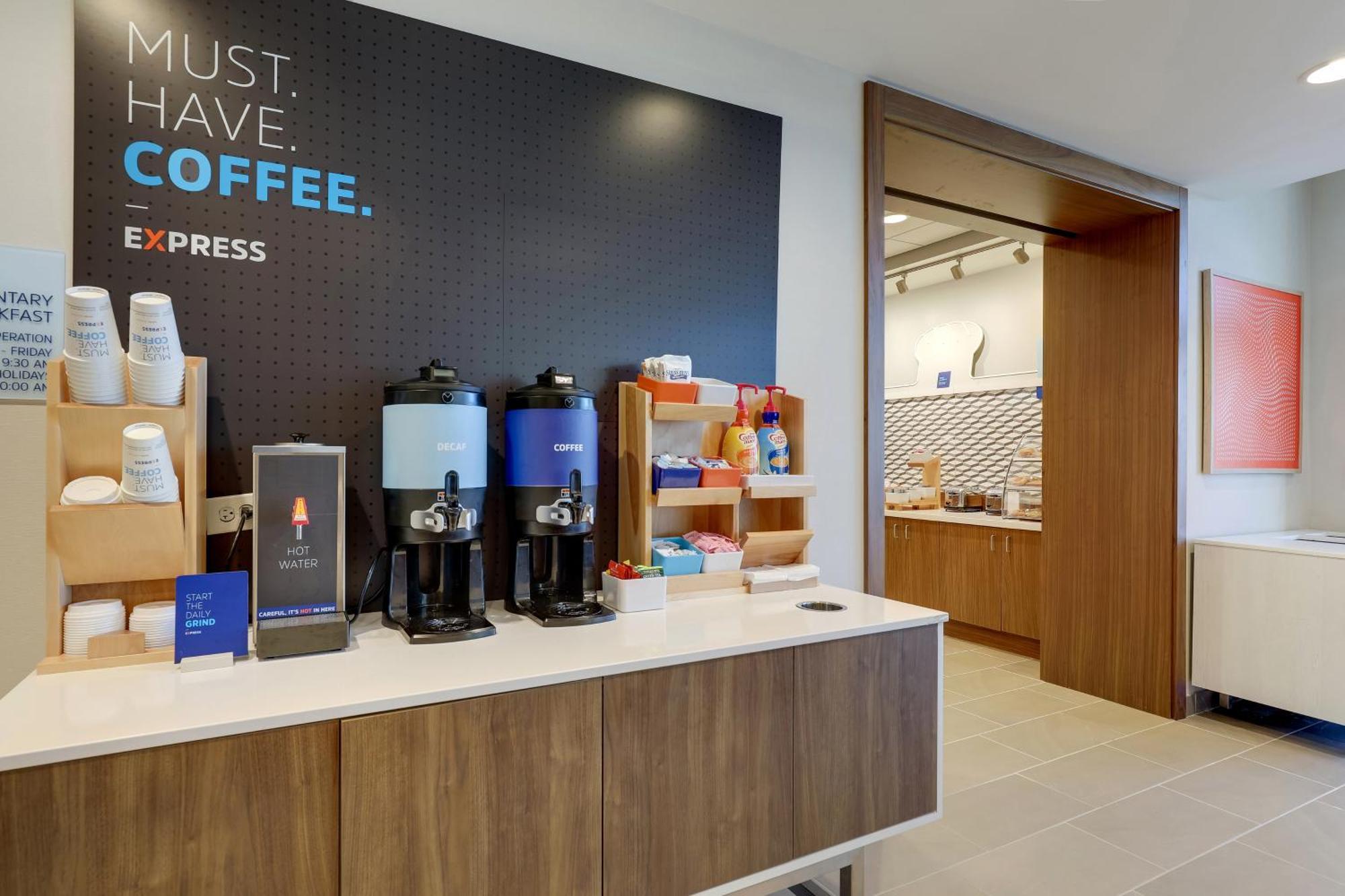 Holiday Inn Express Holly Springs - Raleigh Area By Ihg Bagian luar foto