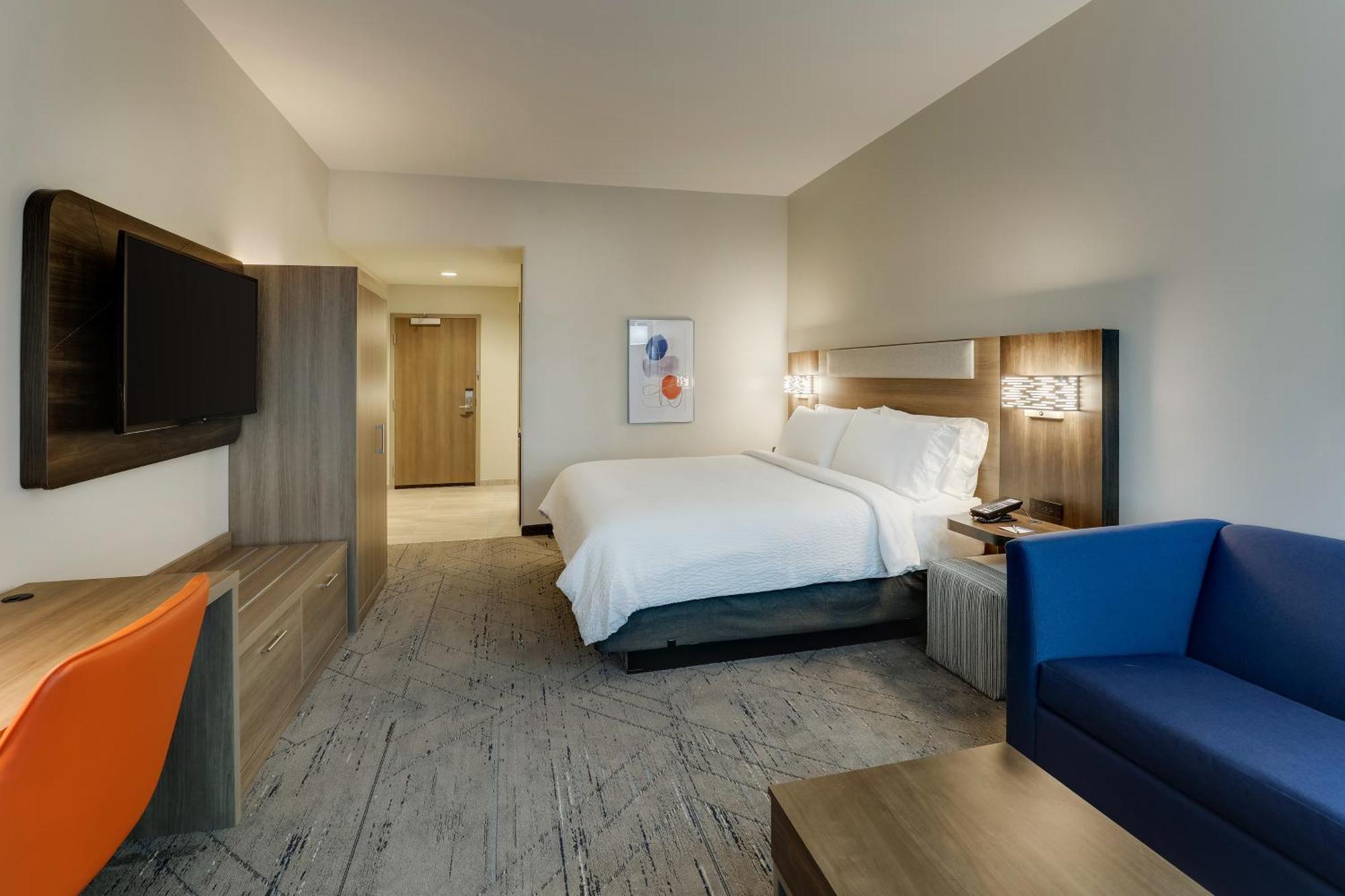 Holiday Inn Express Holly Springs - Raleigh Area By Ihg Bagian luar foto