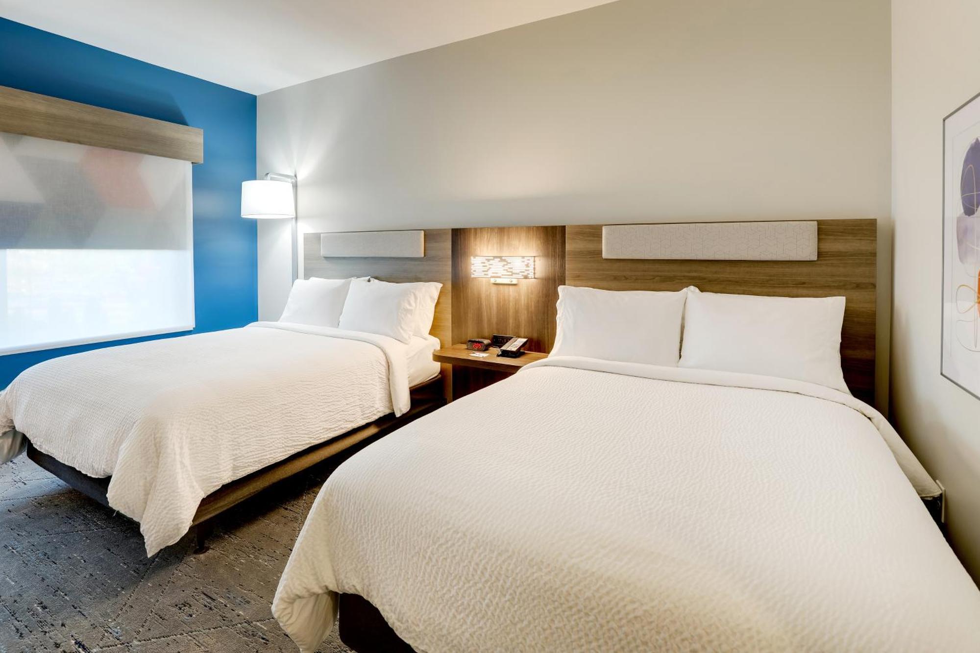 Holiday Inn Express Holly Springs - Raleigh Area By Ihg Bagian luar foto