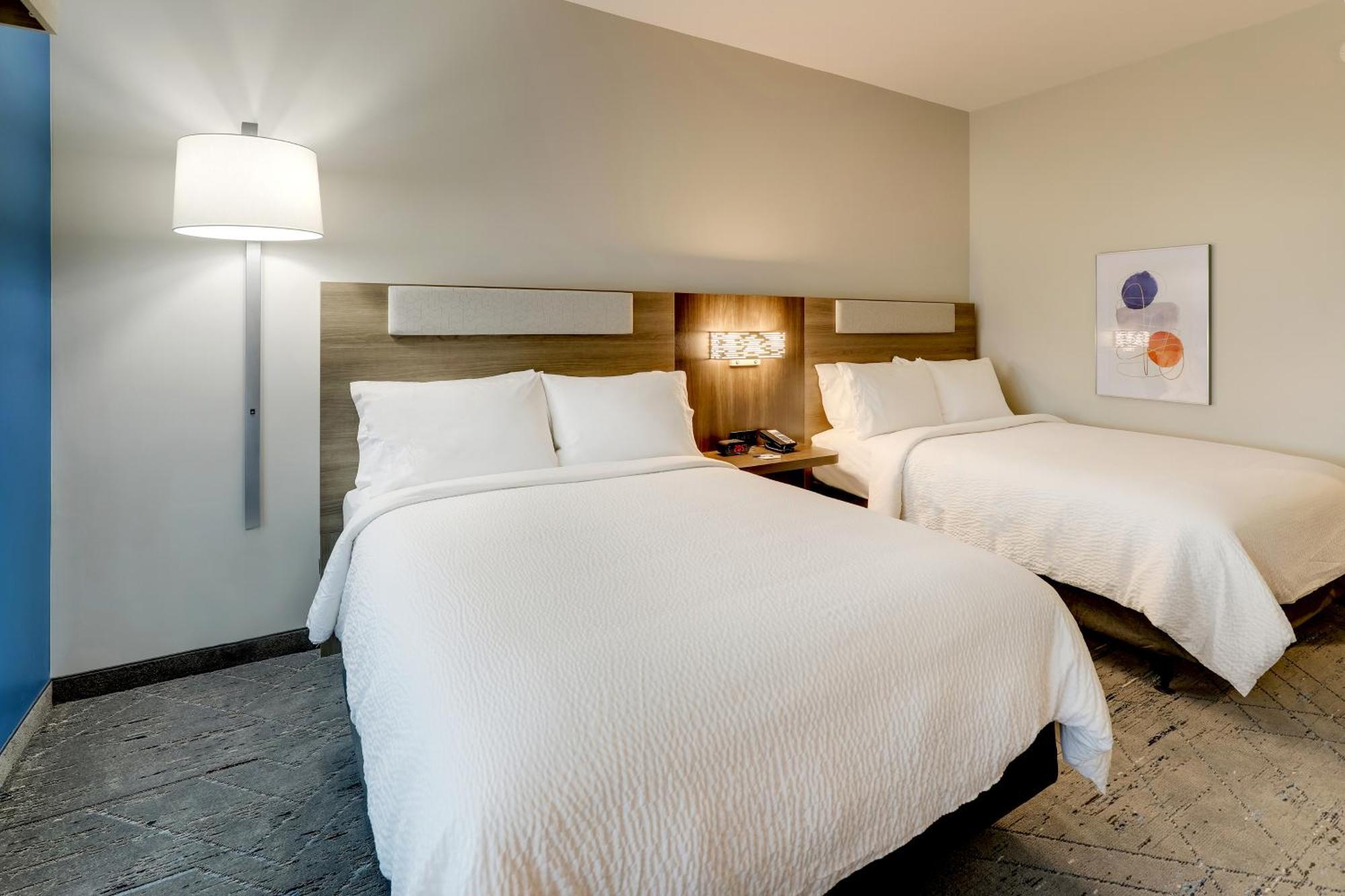 Holiday Inn Express Holly Springs - Raleigh Area By Ihg Bagian luar foto