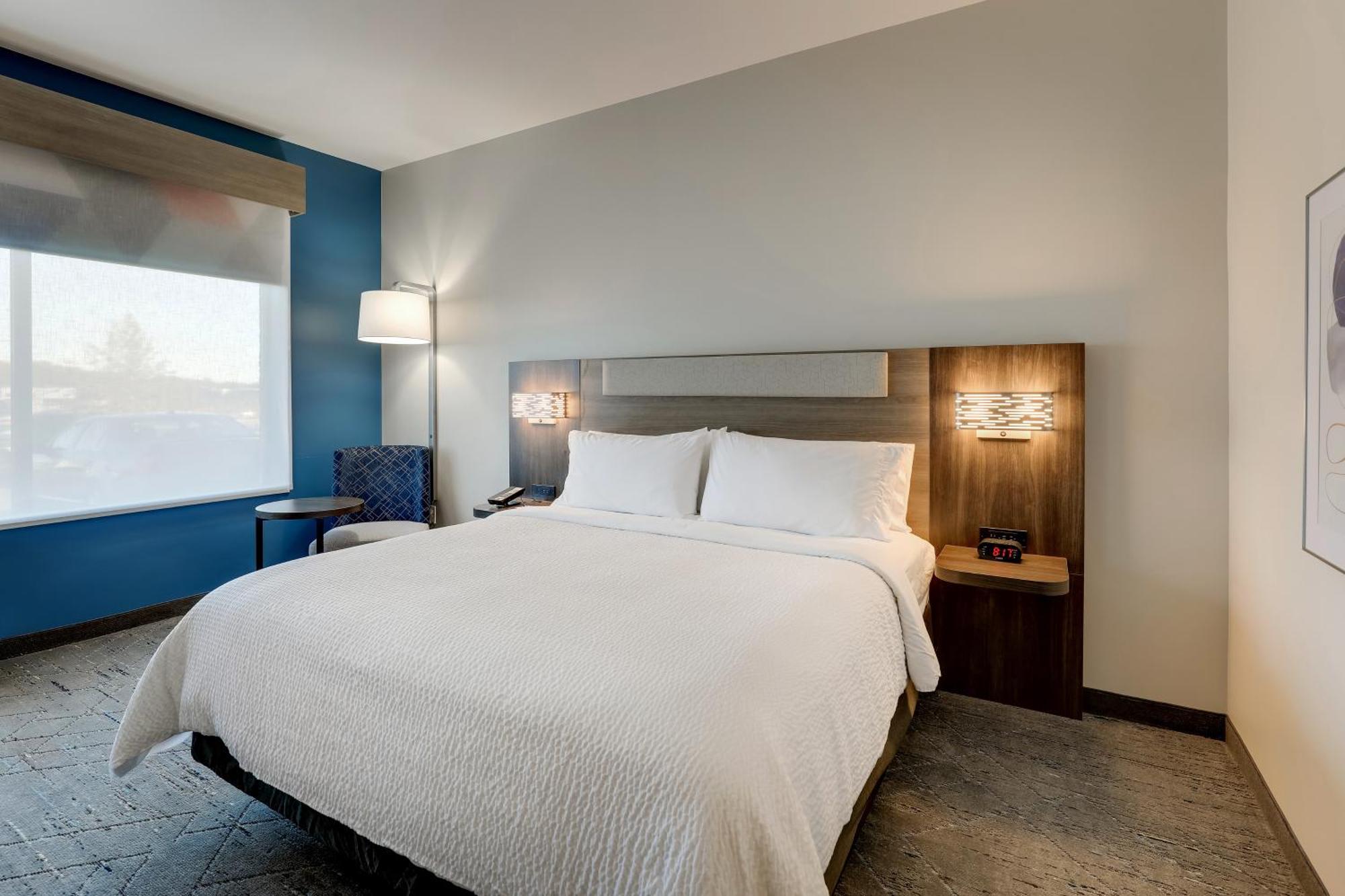 Holiday Inn Express Holly Springs - Raleigh Area By Ihg Bagian luar foto