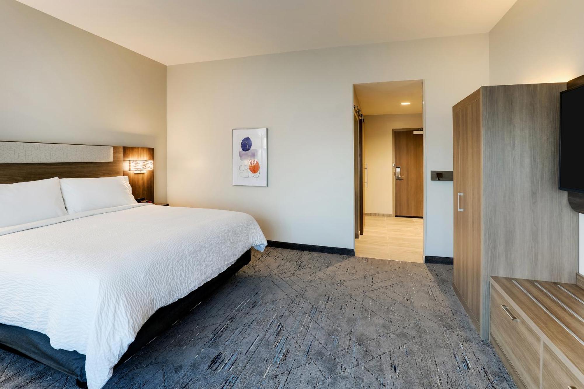 Holiday Inn Express Holly Springs - Raleigh Area By Ihg Bagian luar foto